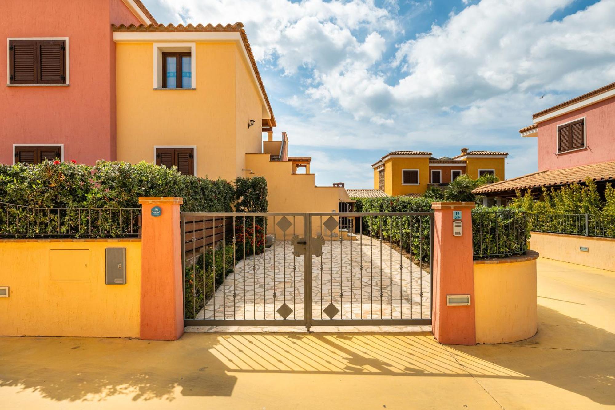 Villa Mattia House Villasimius Esterno foto